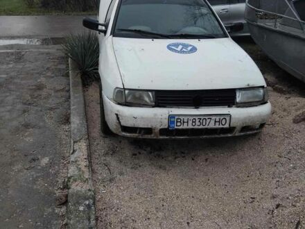 Білий Фольксваген Кадді, об'ємом двигуна 1.4 л та пробігом 1000 тис. км за 1000 $, фото 1 на Automoto.ua