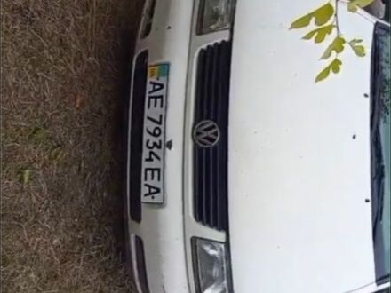 Фольксваген Кадди 2003 в Новомосковске на Automoto.ua Белый Фольксваген Кадди, объемом двигателя 1.9 л и пробегом 200 тыс. км за 1500 $, фото 1 на Automoto.ua