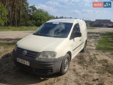 Фольксваген Кадди 2004 в Чугуеве на Automoto.ua Белый Фольксваген Кадди, объемом двигателя 2 л и пробегом 300 тыс. км за 4300 $, фото 1 на Automoto.ua