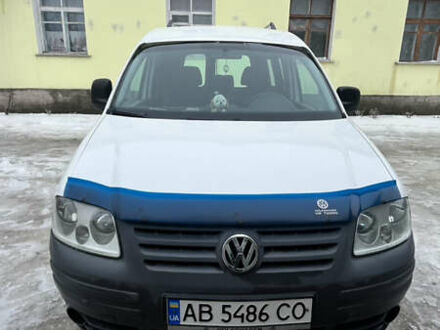 Белый Фольксваген Кадди, объемом двигателя 1.9 л и пробегом 266 тыс. км за 5000 $, фото 1 на Automoto.ua