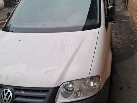 Белый Фольксваген Кадди, объемом двигателя 1.97 л и пробегом 382 тыс. км за 5000 $, фото 1 на Automoto.ua