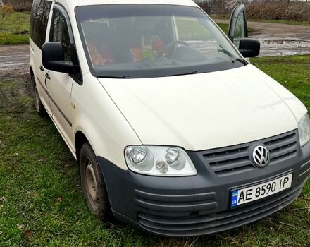 Белый Фольксваген Кадди, объемом двигателя 2 л и пробегом 315 тыс. км за 3500 $, фото 1 на Automoto.ua
