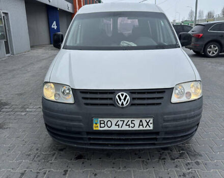Белый Фольксваген Кадди, объемом двигателя 2 л и пробегом 385 тыс. км за 4350 $, фото 1 на Automoto.ua