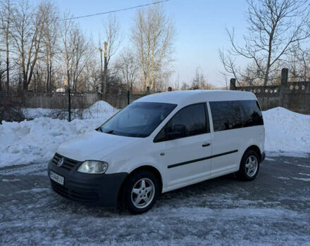 Белый Фольксваген Кадди, объемом двигателя 2 л и пробегом 327 тыс. км за 4300 $, фото 1 на Automoto.ua