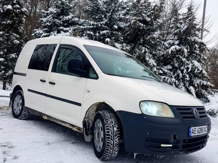 Белый Фольксваген Кадди, объемом двигателя 2 л и пробегом 239 тыс. км за 3650 $, фото 1 на Automoto.ua