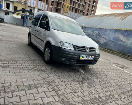 Белый Фольксваген Кадди, объемом двигателя 1.97 л и пробегом 273 тыс. км за 5800 $, фото 1 на Automoto.ua