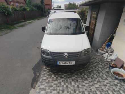 Белый Фольксваген Кадди, объемом двигателя 1.4 л и пробегом 290 тыс. км за 5050 $, фото 1 на Automoto.ua