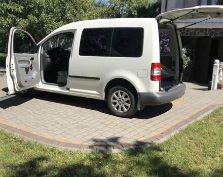 Белый Фольксваген Кадди, объемом двигателя 1.4 л и пробегом 215 тыс. км за 4651 $, фото 1 на Automoto.ua