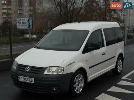 Белый Фольксваген Кадди, объемом двигателя 2 л и пробегом 300 тыс. км за 4800 $, фото 1 на Automoto.ua