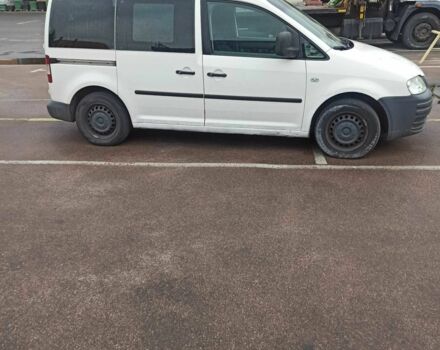 Белый Фольксваген Кадди, объемом двигателя 2 л и пробегом 150 тыс. км за 5200 $, фото 1 на Automoto.ua