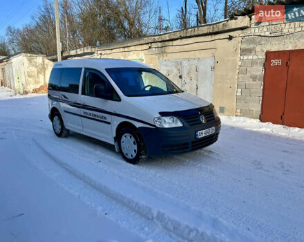 Білий Фольксваген Кадді, об'ємом двигуна 1.97 л та пробігом 250 тис. км за 5300 $, фото 1 на Automoto.ua