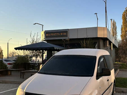 Фольксваген Кадді 2006 у Хмельницькому на Automoto.ua Білий Фольксваген Кадді, об'ємом двигуна 1.9 л та пробігом 233 тис. км за 5999 $, фото 1 на Automoto.ua