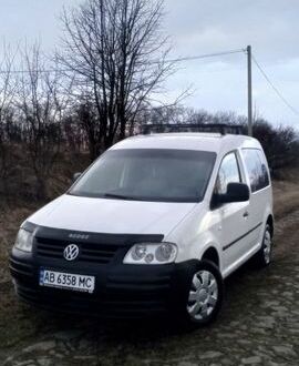 Белый Фольксваген Кадди, объемом двигателя 1.4 л и пробегом 433 тыс. км за 4550 $, фото 1 на Automoto.ua