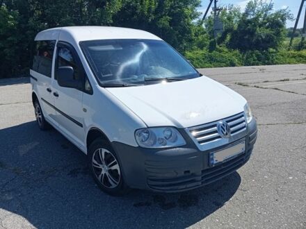 Белый Фольксваген Кадди, объемом двигателя 2 л и пробегом 350 тыс. км за 5372 $, фото 1 на Automoto.ua