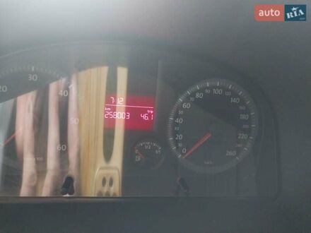 Білий Фольксваген Кадді, об'ємом двигуна 2 л та пробігом 258 тис. км за 5000 $, фото 1 на Automoto.ua