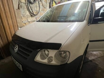 Белый Фольксваген Кадди, объемом двигателя 2 л и пробегом 385 тыс. км за 4500 $, фото 1 на Automoto.ua
