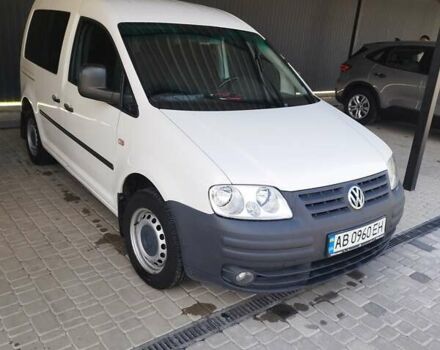Белый Фольксваген Кадди, объемом двигателя 1.6 л и пробегом 450 тыс. км за 5000 $, фото 1 на Automoto.ua