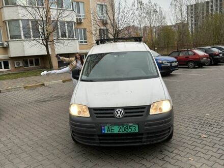 Белый Фольксваген Кадди, объемом двигателя 1.9 л и пробегом 330 тыс. км за 2700 $, фото 1 на Automoto.ua