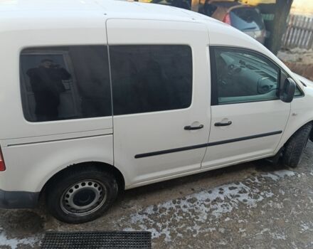 Белый Фольксваген Кадди, объемом двигателя 1.6 л и пробегом 280 тыс. км за 6000 $, фото 1 на Automoto.ua