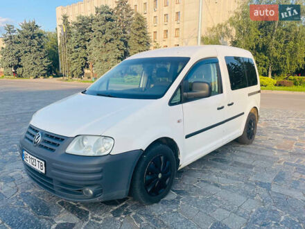 Белый Фольксваген Кадди, объемом двигателя 1.9 л и пробегом 400 тыс. км за 4800 $, фото 1 на Automoto.ua