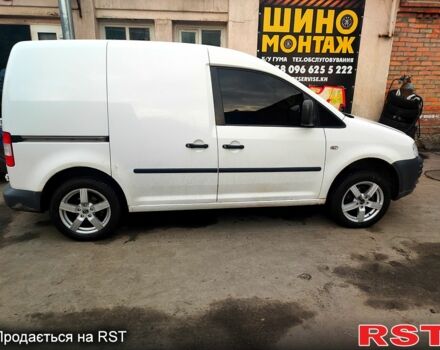 Белый Фольксваген Кадди, объемом двигателя 1.4 л и пробегом 215 тыс. км за 4500 $, фото 1 на Automoto.ua