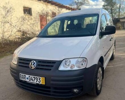 Белый Фольксваген Кадди, объемом двигателя 2 л и пробегом 235 тыс. км за 8300 $, фото 1 на Automoto.ua