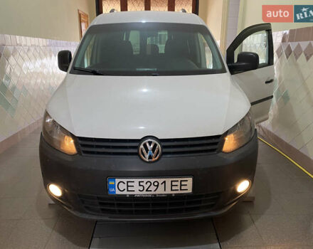 Білий Фольксваген Кадді, об'ємом двигуна 1.6 л та пробігом 213 тис. км за 10000 $, фото 1 на Automoto.ua