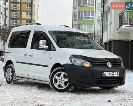 Белый Фольксваген Кадди, объемом двигателя 1.6 л и пробегом 211 тыс. км за 9500 $, фото 1 на Automoto.ua