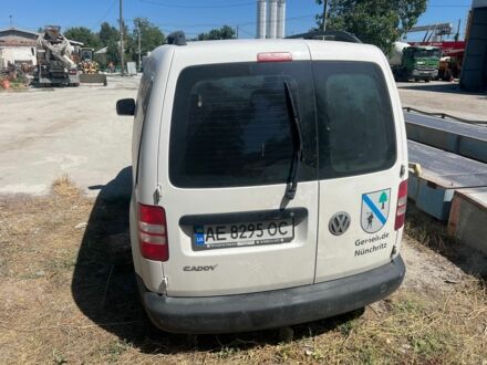 Білий Фольксваген Кадді, об'ємом двигуна 1.6 л та пробігом 250 тис. км за 6500 $, фото 1 на Automoto.ua