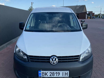 Белый Фольксваген Кадди, объемом двигателя 2 л и пробегом 387 тыс. км за 8300 $, фото 1 на Automoto.ua