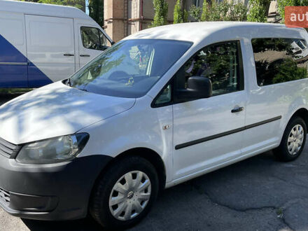 Фольксваген Кадди 2012 в Днепре (Днепропетровске) на Automoto.ua Белый Фольксваген Кадди, объемом двигателя 1.2 л и пробегом 310 тыс. км за 8000 $, фото 1 на Automoto.ua