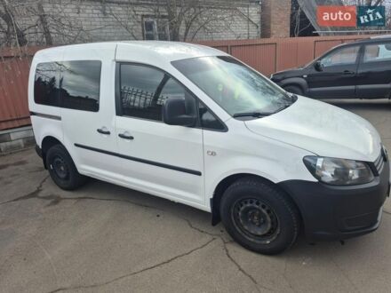 Белый Фольксваген Кадди, объемом двигателя 1.2 л и пробегом 385 тыс. км за 7500 $, фото 1 на Automoto.ua