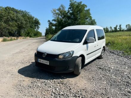 Белый Фольксваген Кадди, объемом двигателя 1.6 л и пробегом 219 тыс. км за 8268 $, фото 1 на Automoto.ua