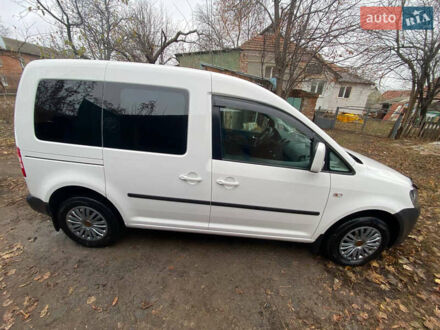 Фольксваген Кадди 2013 в Полтаве на Automoto.ua Белый Фольксваген Кадди, объемом двигателя 1.2 л и пробегом 195 тыс. км за 8300 $, фото 1 на Automoto.ua
