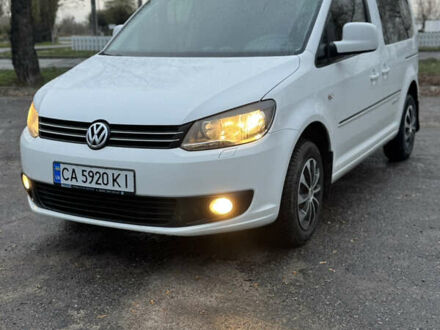 Белый Фольксваген Кадди, объемом двигателя 1.6 л и пробегом 418 тыс. км за 9900 $, фото 1 на Automoto.ua
