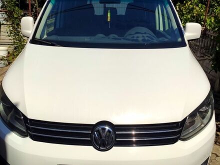 Фольксваген Кадди 2015 в Кривом Роге на Automoto.ua Белый Фольксваген Кадди, объемом двигателя 1.6 л и пробегом 124 тыс. км за 12000 $, фото 1 на Automoto.ua