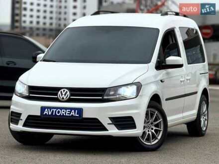 Белый Фольксваген Кадди, объемом двигателя 1.97 л и пробегом 300 тыс. км за 13500 $, фото 1 на Automoto.ua