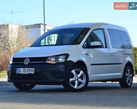 Белый Фольксваген Кадди, объемом двигателя 1.97 л и пробегом 181 тыс. км за 15499 $, фото 1 на Automoto.ua