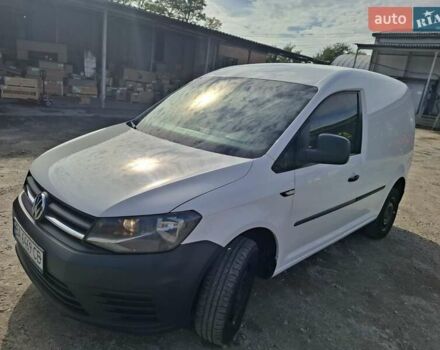 Белый Фольксваген Кадди, объемом двигателя 1.6 л и пробегом 295 тыс. км за 9400 $, фото 1 на Automoto.ua