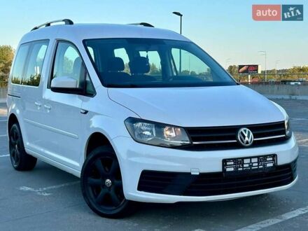 Белый Фольксваген Кадди, объемом двигателя 2 л и пробегом 250 тыс. км за 14999 $, фото 1 на Automoto.ua