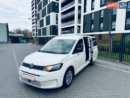 Белый Фольксваген Кадди, объемом двигателя 1.97 л и пробегом 240 тыс. км за 15664 $, фото 1 на Automoto.ua