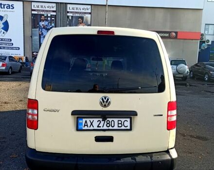 Бежевий Фольксваген Кадді, об'ємом двигуна 2 л та пробігом 252 тис. км за 9000 $, фото 1 на Automoto.ua
