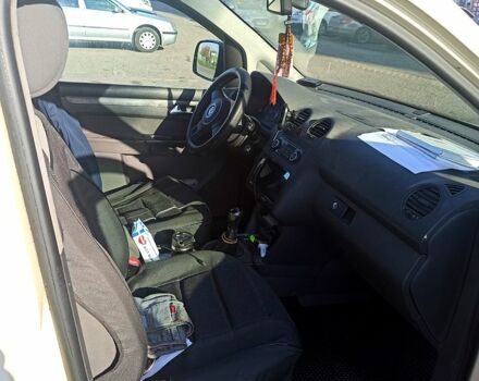 Бежевий Фольксваген Кадді, об'ємом двигуна 2 л та пробігом 252 тис. км за 9000 $, фото 6 на Automoto.ua