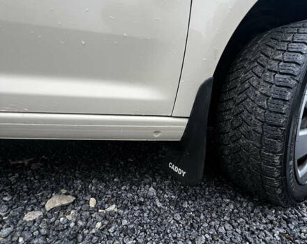 Бежевий Фольксваген Кадді, об'ємом двигуна 1.9 л та пробігом 350 тис. км за 9200 $, фото 12 на Automoto.ua