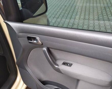 Бежевый Фольксваген Кадди, объемом двигателя 2 л и пробегом 252 тыс. км за 9300 $, фото 15 на Automoto.ua