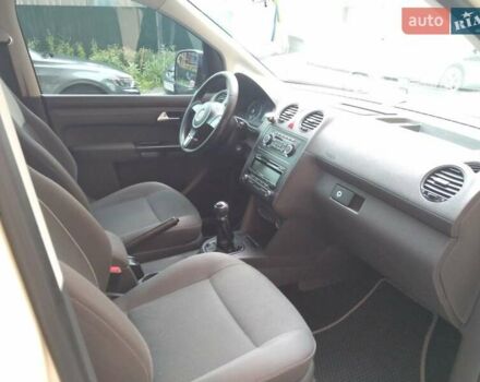 Бежевый Фольксваген Кадди, объемом двигателя 2 л и пробегом 252 тыс. км за 9300 $, фото 12 на Automoto.ua