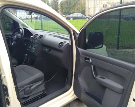 Бежевый Фольксваген Кадди, объемом двигателя 2 л и пробегом 252 тыс. км за 9300 $, фото 2 на Automoto.ua