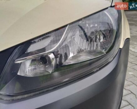 Бежевый Фольксваген Кадди, объемом двигателя 2 л и пробегом 252 тыс. км за 9300 $, фото 21 на Automoto.ua