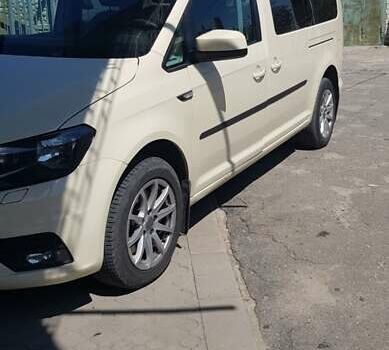 Бежевий Фольксваген Кадді, об'ємом двигуна 1.97 л та пробігом 300 тис. км за 14300 $, фото 7 на Automoto.ua