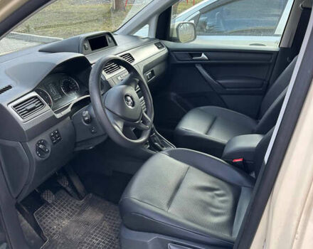 Бежевый Фольксваген Кадди, объемом двигателя 1.97 л и пробегом 280 тыс. км за 13000 $, фото 11 на Automoto.ua